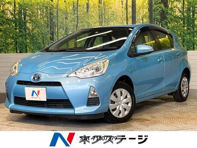 Toyota AQUA 2013-09 389269-0