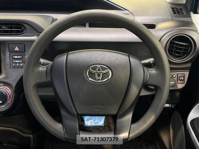 Toyota AQUA 2013-09 389269-11