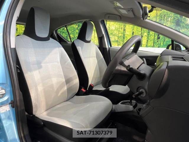 Toyota AQUA 2013-09 389269-8