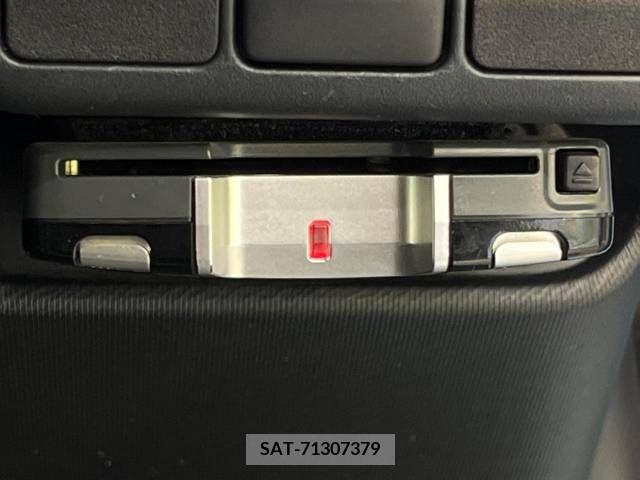 Toyota AQUA 2013-09 389269-5