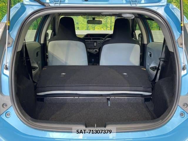 Toyota AQUA 2013-09 389269-10