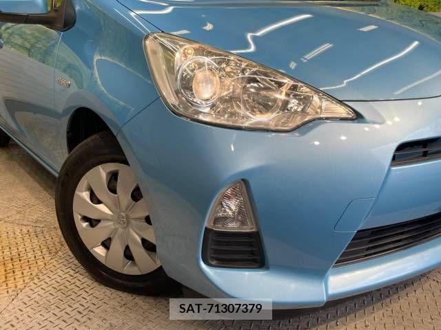 Toyota AQUA 2013-09 389269-12