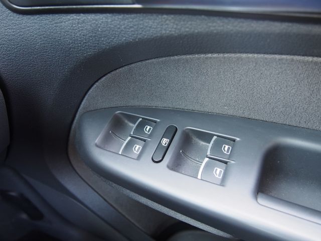 VolksWagen GOLF TOURAN 2013-08 1678-13