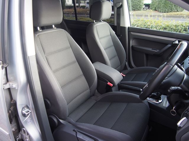 VolksWagen GOLF TOURAN 2013-08 1678-4