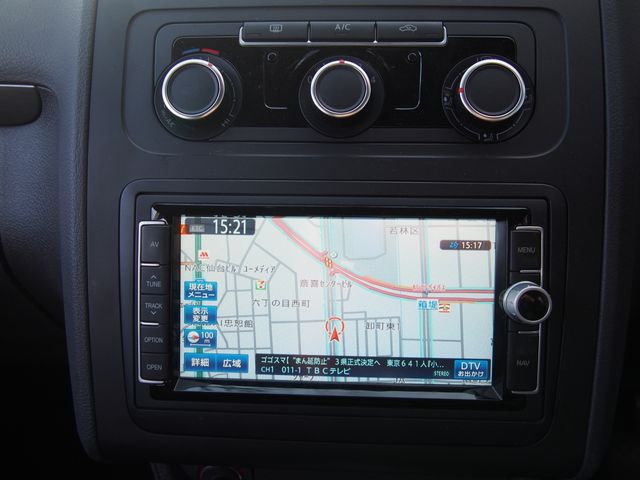 VolksWagen GOLF TOURAN 2013-08 1678-10