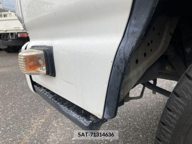 Mazda TITAN 2014-07 369613-13