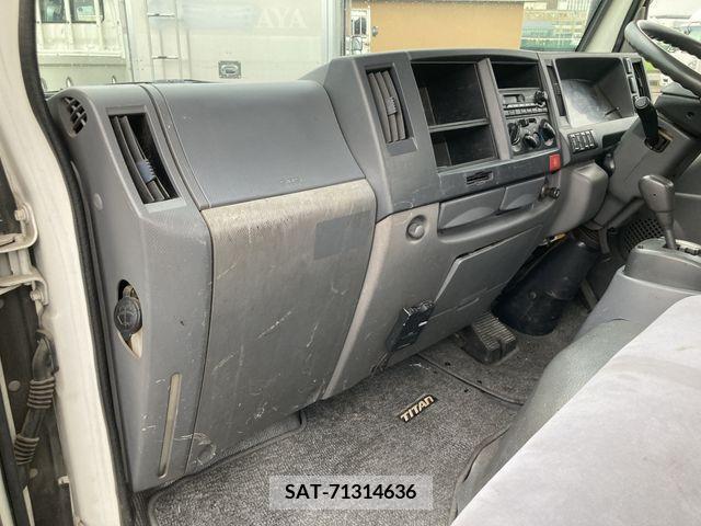 Mazda TITAN 2014-07 369613-18