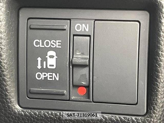 Honda N BOX CUSTOM 2018-01 306955-6
