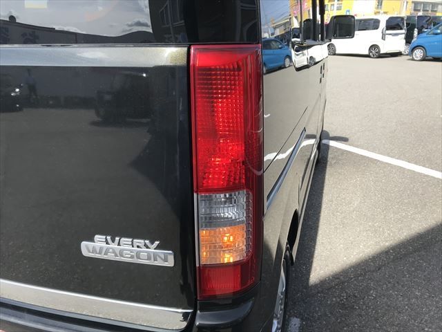 Suzuki EVERY WAGON 2010-04 22070-5