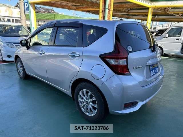 Nissan NOTE 2017-05 279934-1