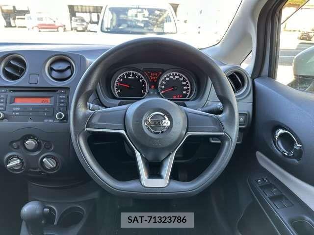 Nissan NOTE 2017-05 279934-5