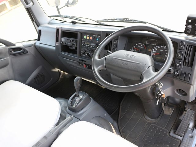 Isuzu ELF TRUCK 2015-01 193395-22
