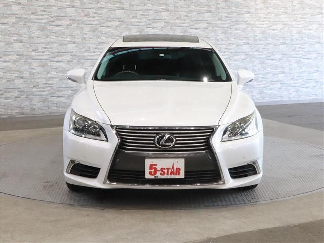Lexus LS 2013-02 895-4