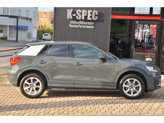 Audi Q2 2018-03 2248-3