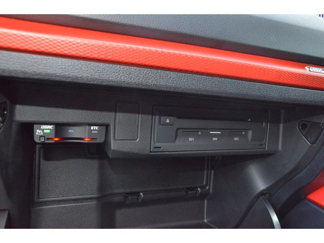 Audi Q2 2018-03 2248-14