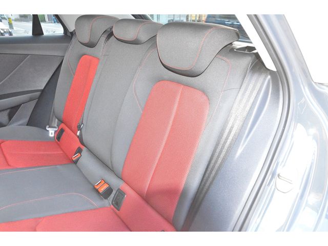 Audi Q2 2018-03 2248-16