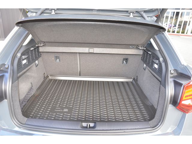 Audi Q2 2018-03 2248-19