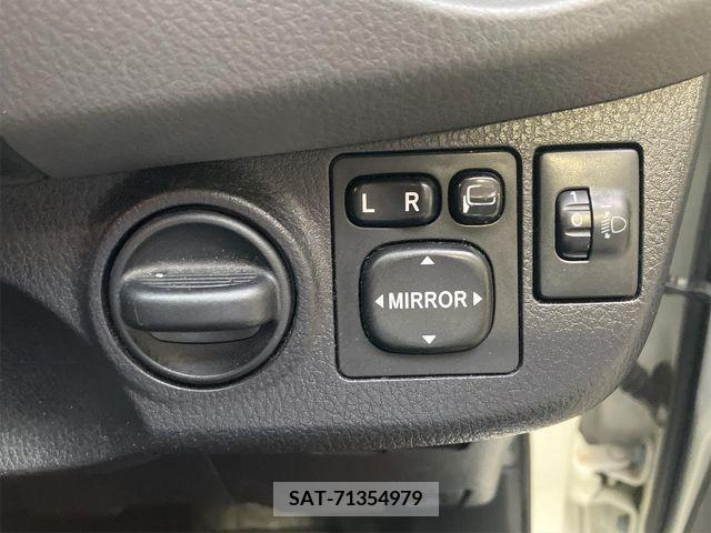 Toyota VITZ 2015-08 374554-16