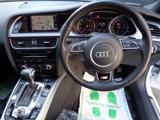 Audi A4 2014-12 4688-1
