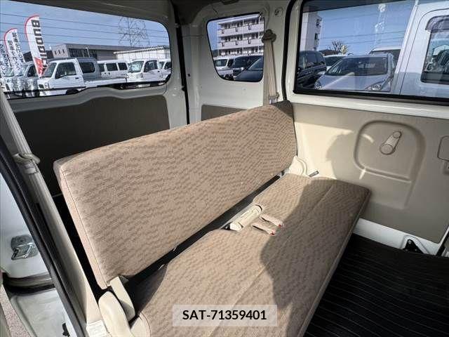 Suzuki EVERY 2019-09 268822-17