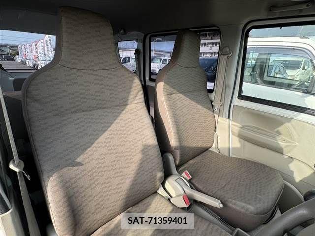 Suzuki EVERY 2019-09 268822-15