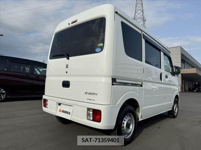 Suzuki EVERY 2019-09 268822-14