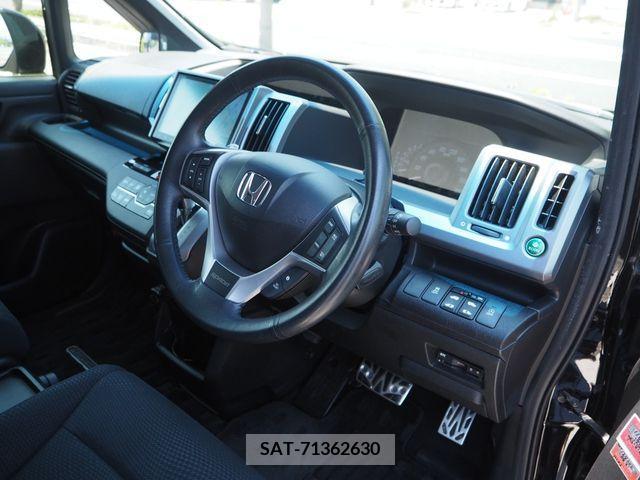 Honda e 2014-11 382183-1
