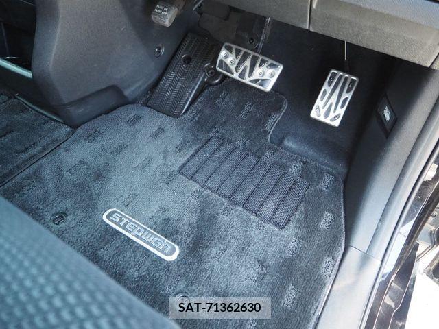Honda e 2014-11 382183-22