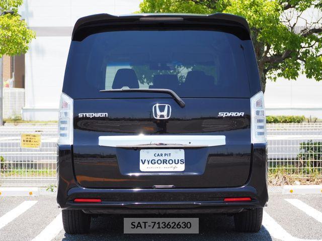 Honda e 2014-11 382183-11