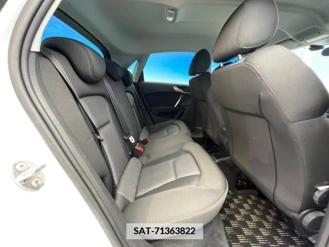 Audi A1 2013-08 375495-8