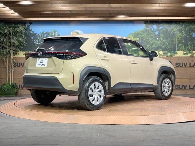 Toyota YARIS CROSS 2023-03 193339-18