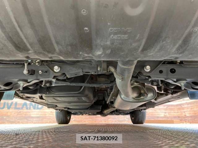 Lexus NX 2017-04 353993-19
