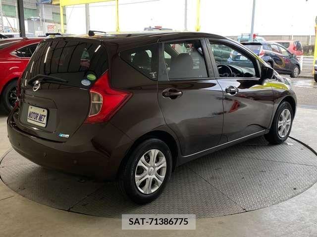 Nissan NOTE 2015-07 338281-19