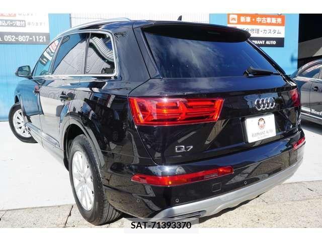 Audi Q7 2017-04 395780-1