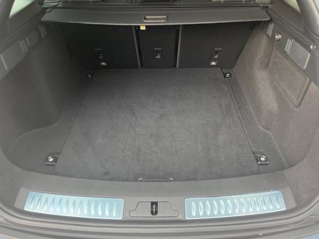 ROVER RANGE ROVER 2018-12 28982-8