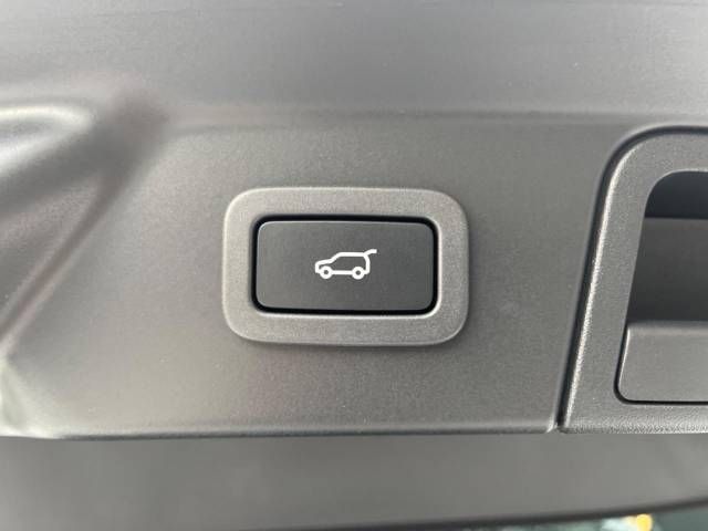 ROVER RANGE ROVER 2018-12 28982-9