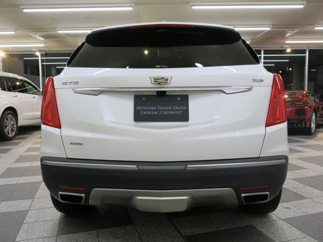 Cadillac XT5 2018-06 185093-10