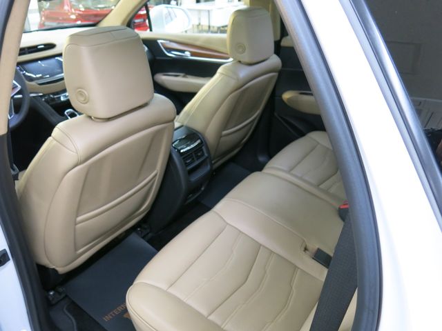 Cadillac XT5 2018-06 185093-27