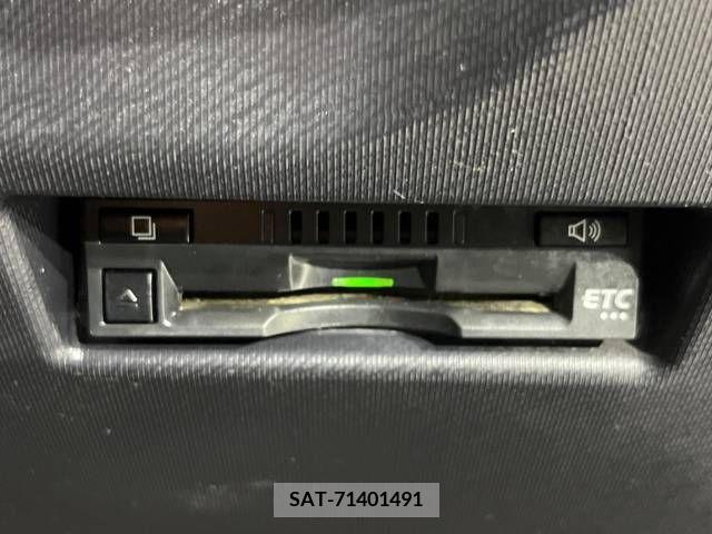 Toyota AQUA 2018-03 260617-7