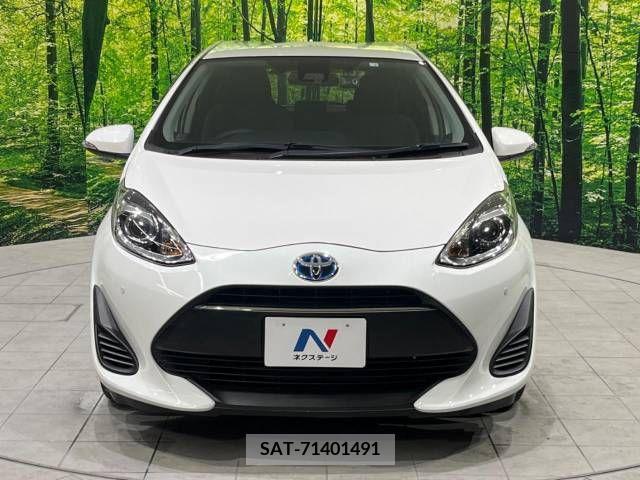 Toyota AQUA 2018-03 260617-14