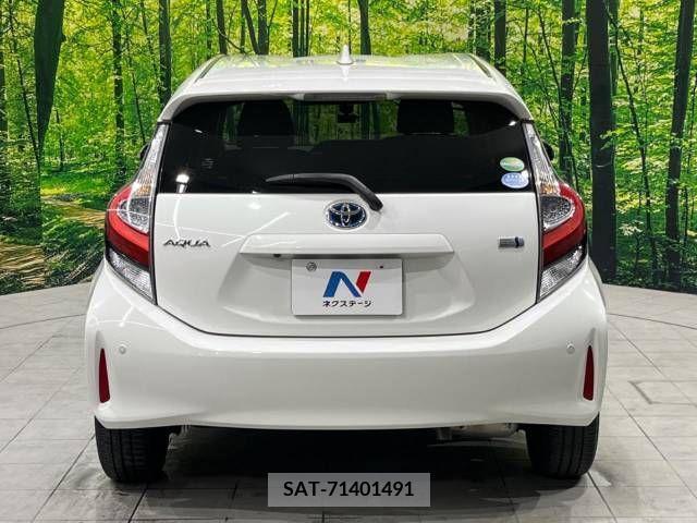 Toyota AQUA 2018-03 260617-15