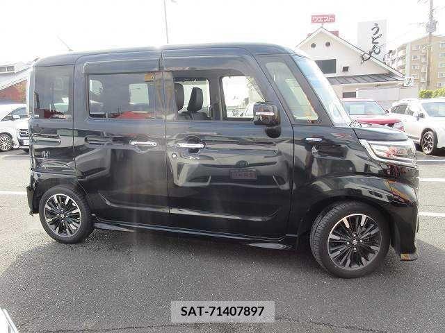 Suzuki SPACIA 2019-10 208280-18
