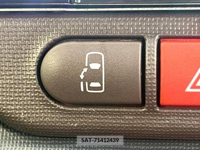 Toyota SPADE 2012-10 313673-4