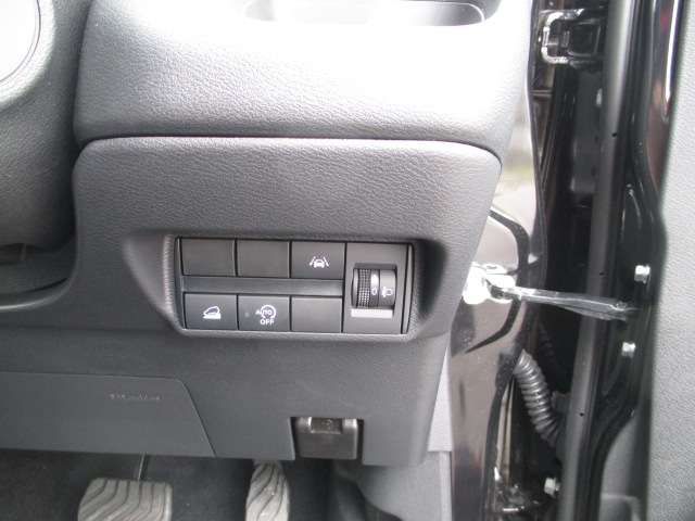 Mitsubishi EK X 2023-01 14719-14