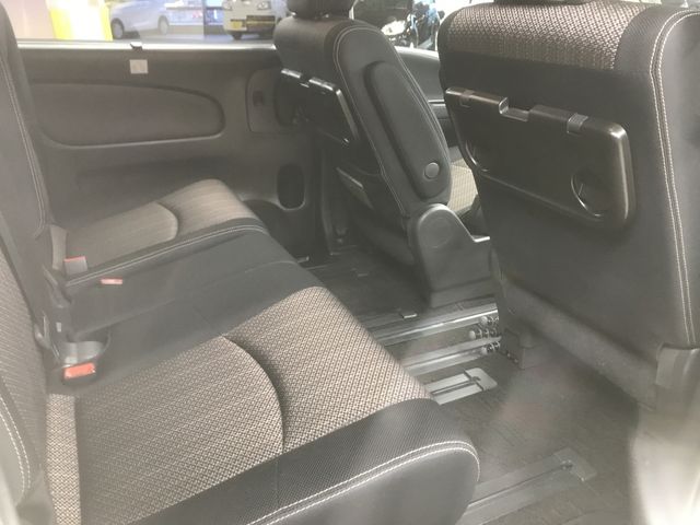 Nissan SERENA 2015-03 186569-6