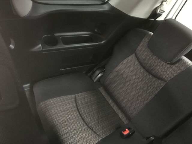 Nissan SERENA 2015-03 186569-10