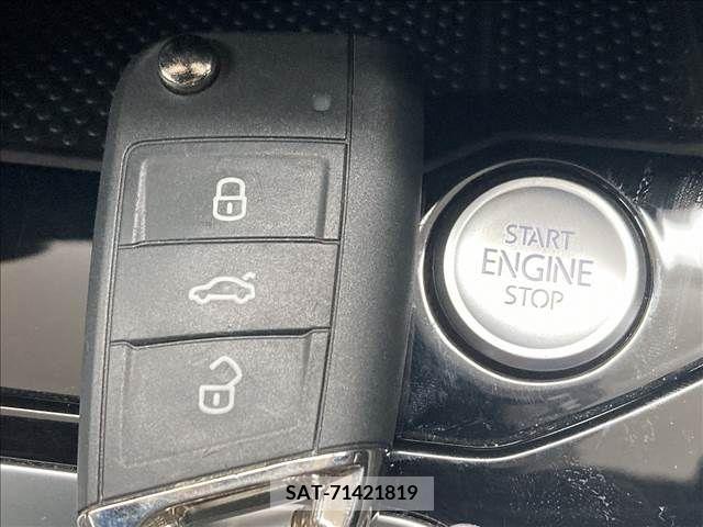 VolksWagen T-ROC 2022-05 325178-8
