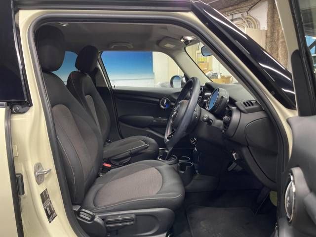 Bmw MINI 2018-01 26925-9