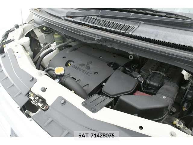 Mitsubishi DELICA D5 2010-07 216514-10