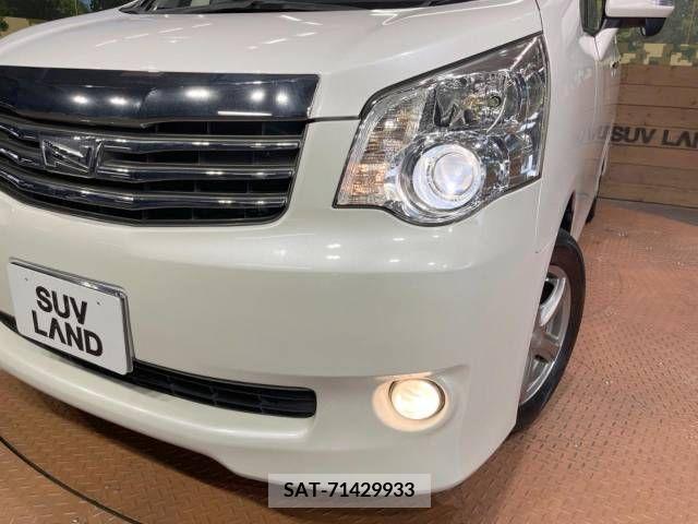 Toyota NOAH 2013-09 378520-13